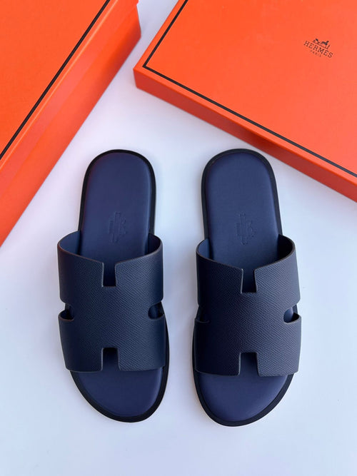 Hermès Izmir Sandal (Bleu Marine)