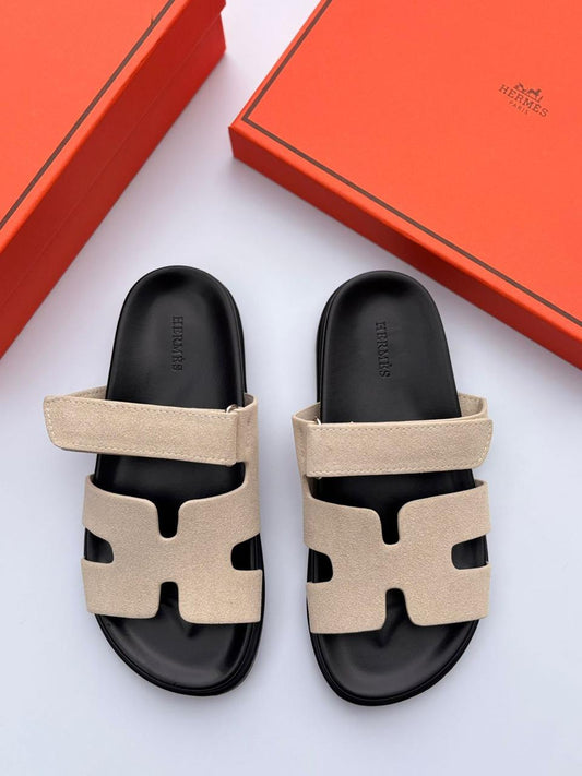 Hermès Chypre Sandal (Beige Deauville)