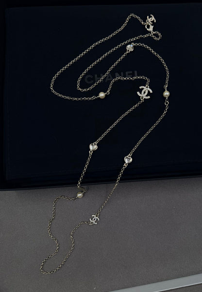 Chanel CC Heart & Pearl Long Sautoir Necklace (Gold/White/Crystal)